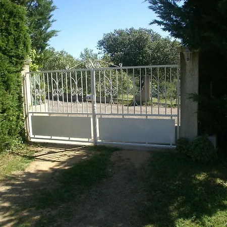 Villa Spacious In With Private Garden And Panoramic View *