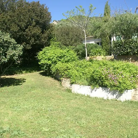 Villa Spacious In With Private Garden And Panoramic View