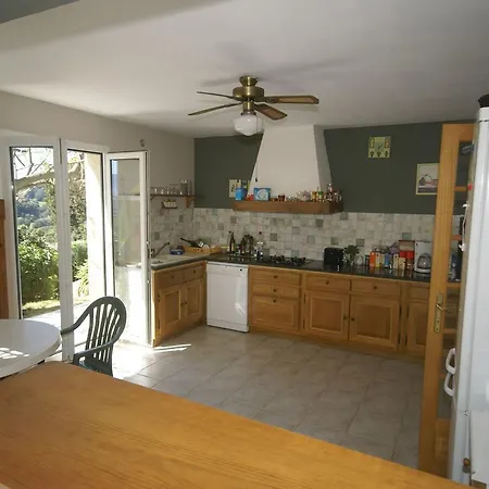 Spacious In With Private Garden And Panoramic View Alata