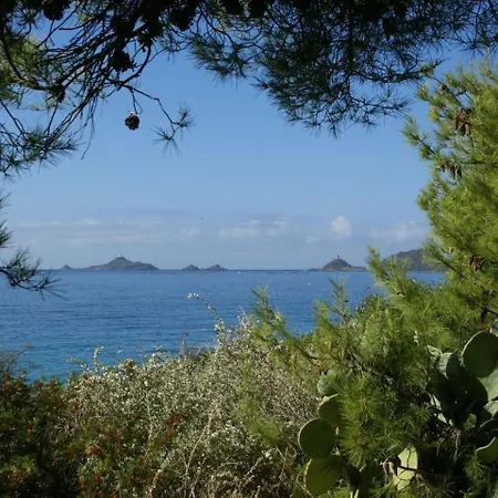 Spacious In With Private Garden And Panoramic View
